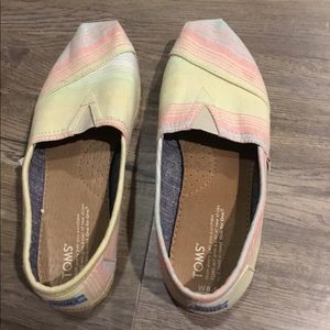 Toms striped classics